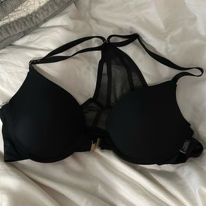 Vince Camino front clasp raser back black mesh bra worn once